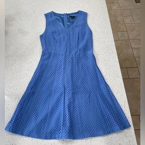 Ann Taylor Sleeveless Dress Blue Lattice Dotted Cutout Fit & Flare. Size 0P